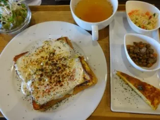 ＤＥＬＩ＆ＣＡＦＥ ＢＲＵＮ et ＢＬＡＮＣ（デリ＆カフェ　ブランエブラン）の料理写真