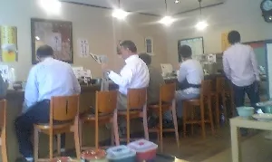 岐阜とんかつや店内