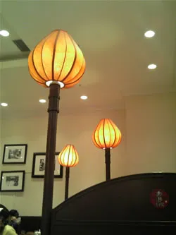 中華バイキング　香港厨房建物の外観写真