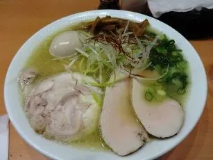 RAMEN 風見鶏 本店 写真
