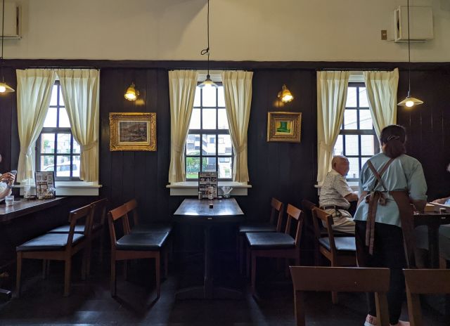 オリーブの木の店内写真