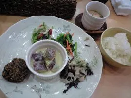 赤い屋根のカフェ take one写真