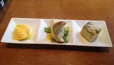 トラットリア　エッセ（trattoria S)建物の外観写真